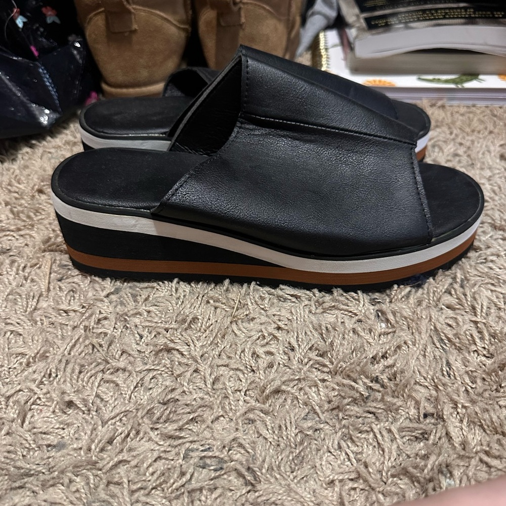 Black Platform Slide Sandals